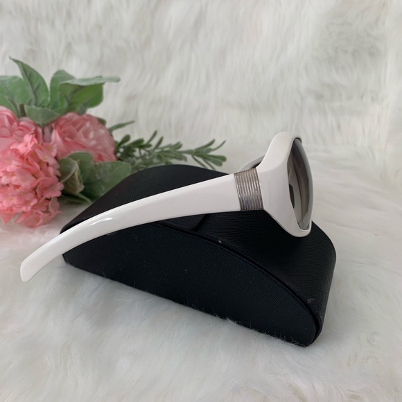 ‼️SOLD‼️Prada Women’s White Round Aviator - Picture 3 of 8